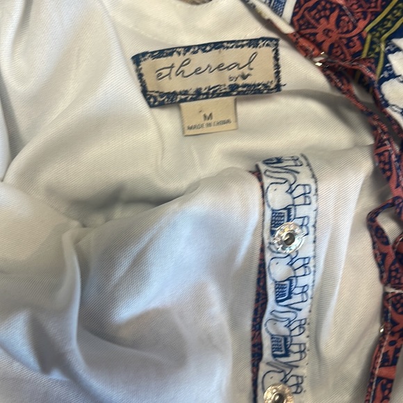 Thereal Woman’s Romper.      B1 - Picture 7 of 7